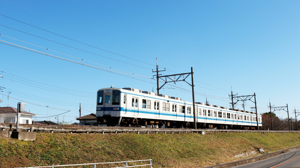 東武伊勢崎線「西新井」駅より徒歩13分
